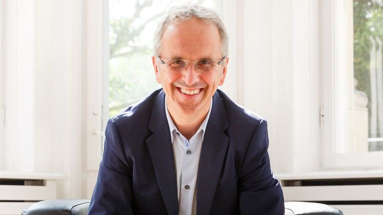 Naturheilkunde Berlin - Prof. Dr. med. Andreas Michalsen gibt Tipps zur Senkung von Bluthochdruck Naturheilkunde Berlin - Prof. Dr. med. Andreas Michalsen gibt Tipps zur Senkung von Bluthochdruck